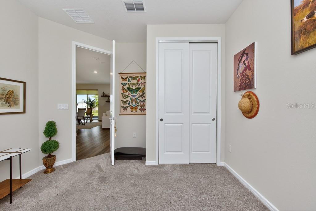 Listing photo id 16 for 12908 Brookside Moss Drive