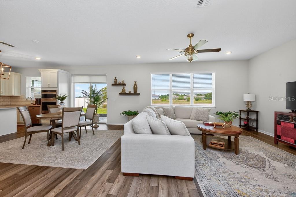 Listing photo id 1 for 12908 Brookside Moss Drive