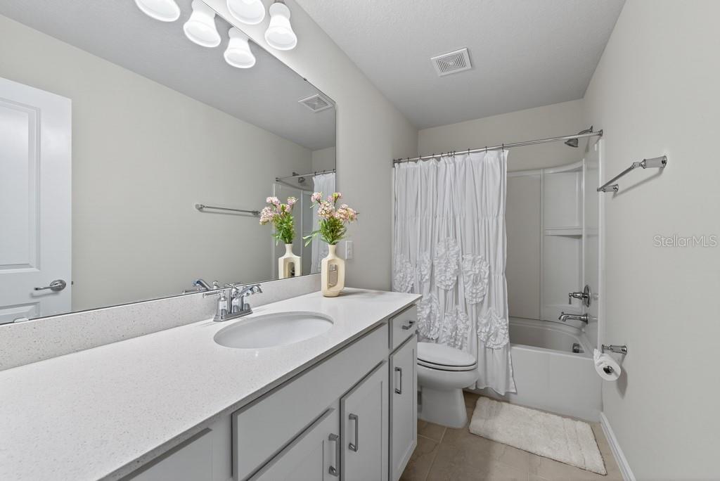 Listing photo id 32 for 12908 Brookside Moss Drive