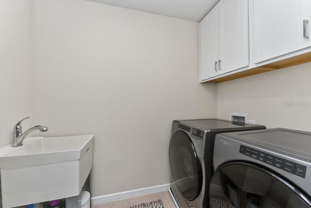 Listing photo id 33 for 12908 Brookside Moss Drive