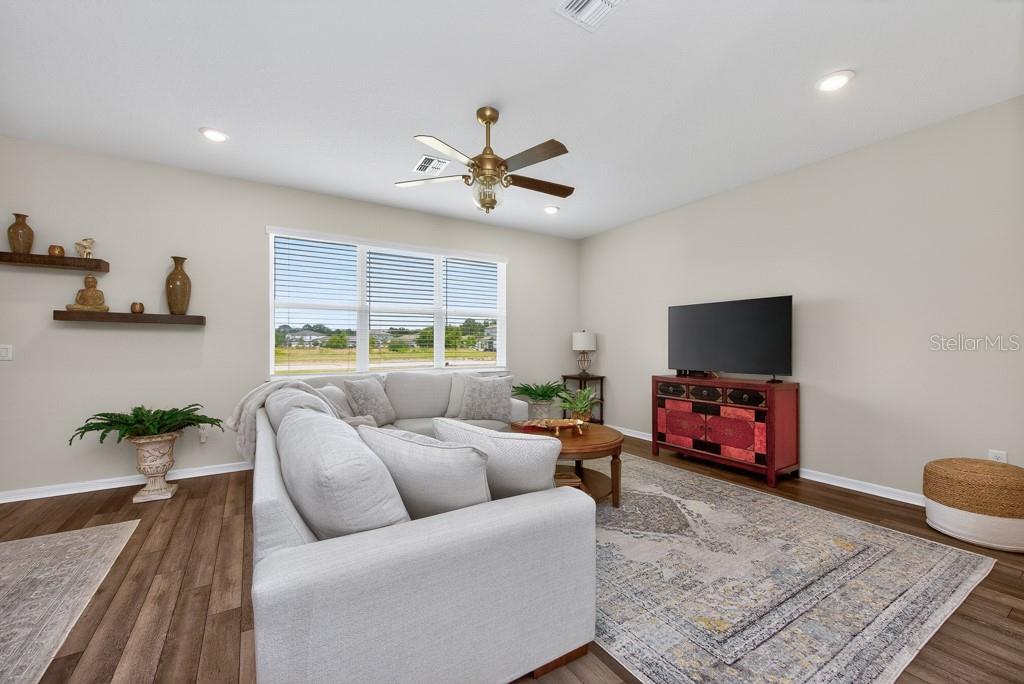 Listing photo id 2 for 12908 Brookside Moss Drive