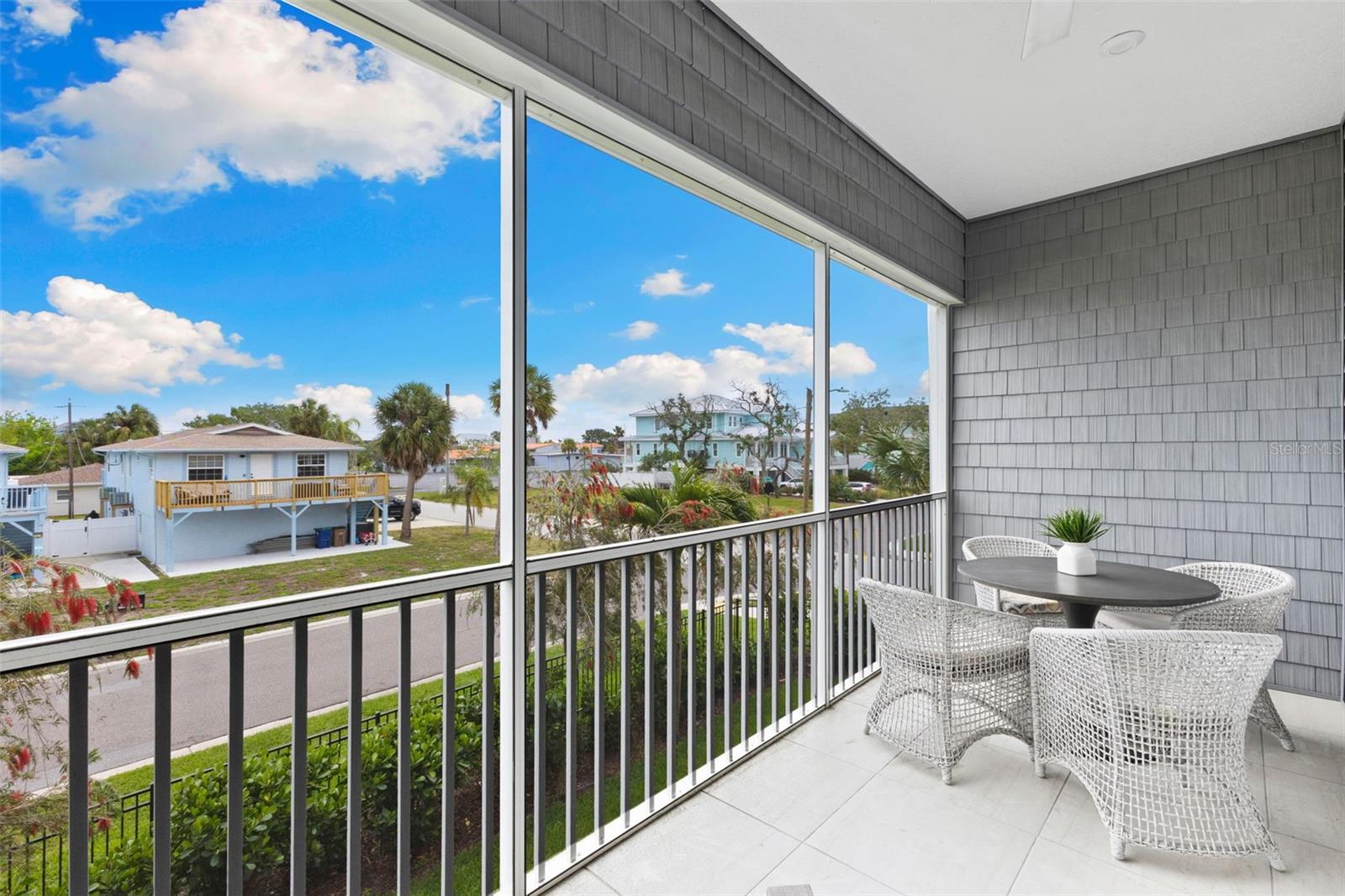 Image 18 of 42 For 2503 Coral Court