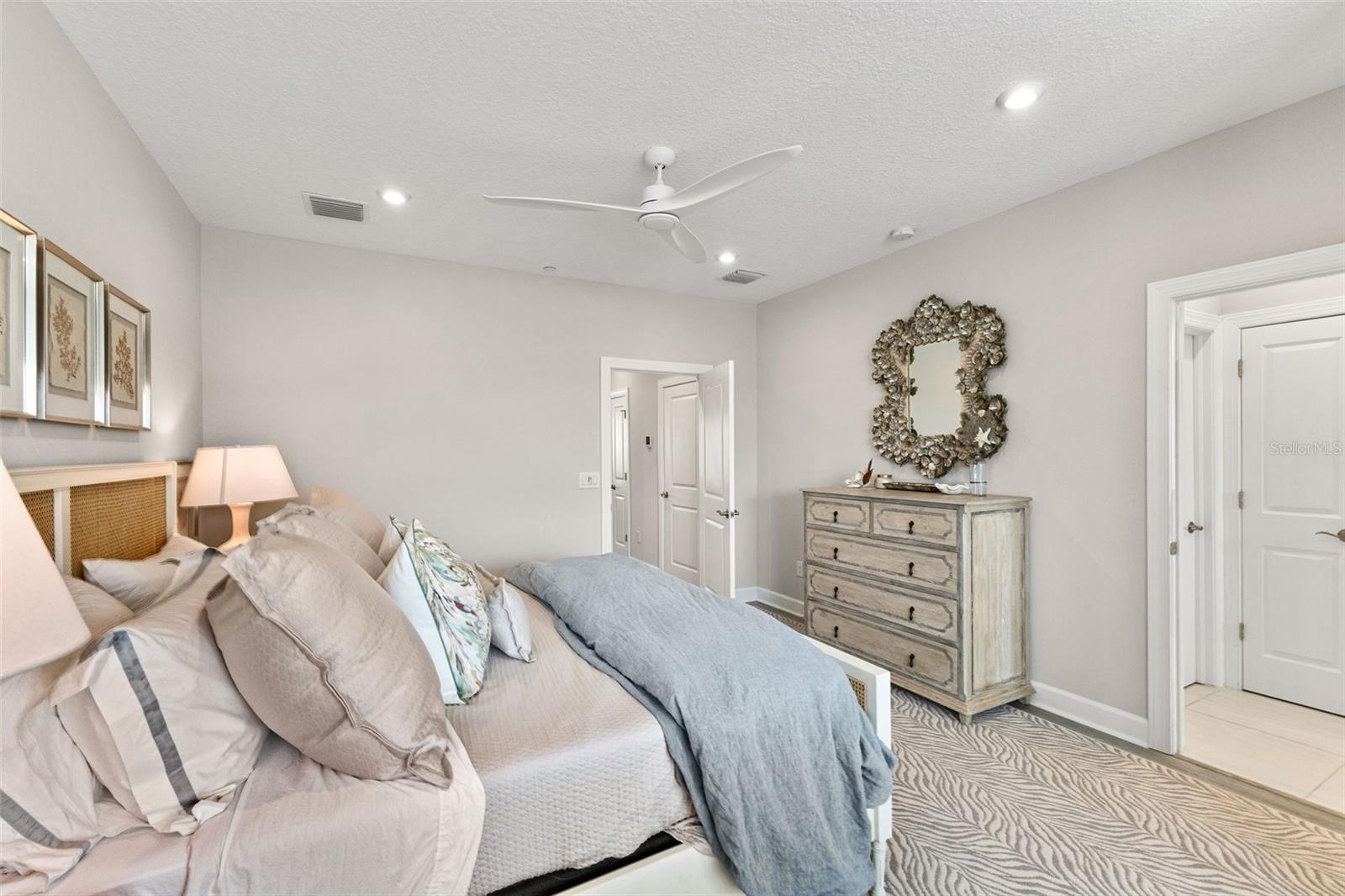 Image 23 of 42 For 2503 Coral Court