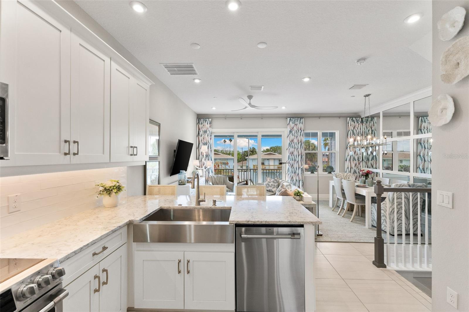 Image 3 of 42 For 2503 Coral Court