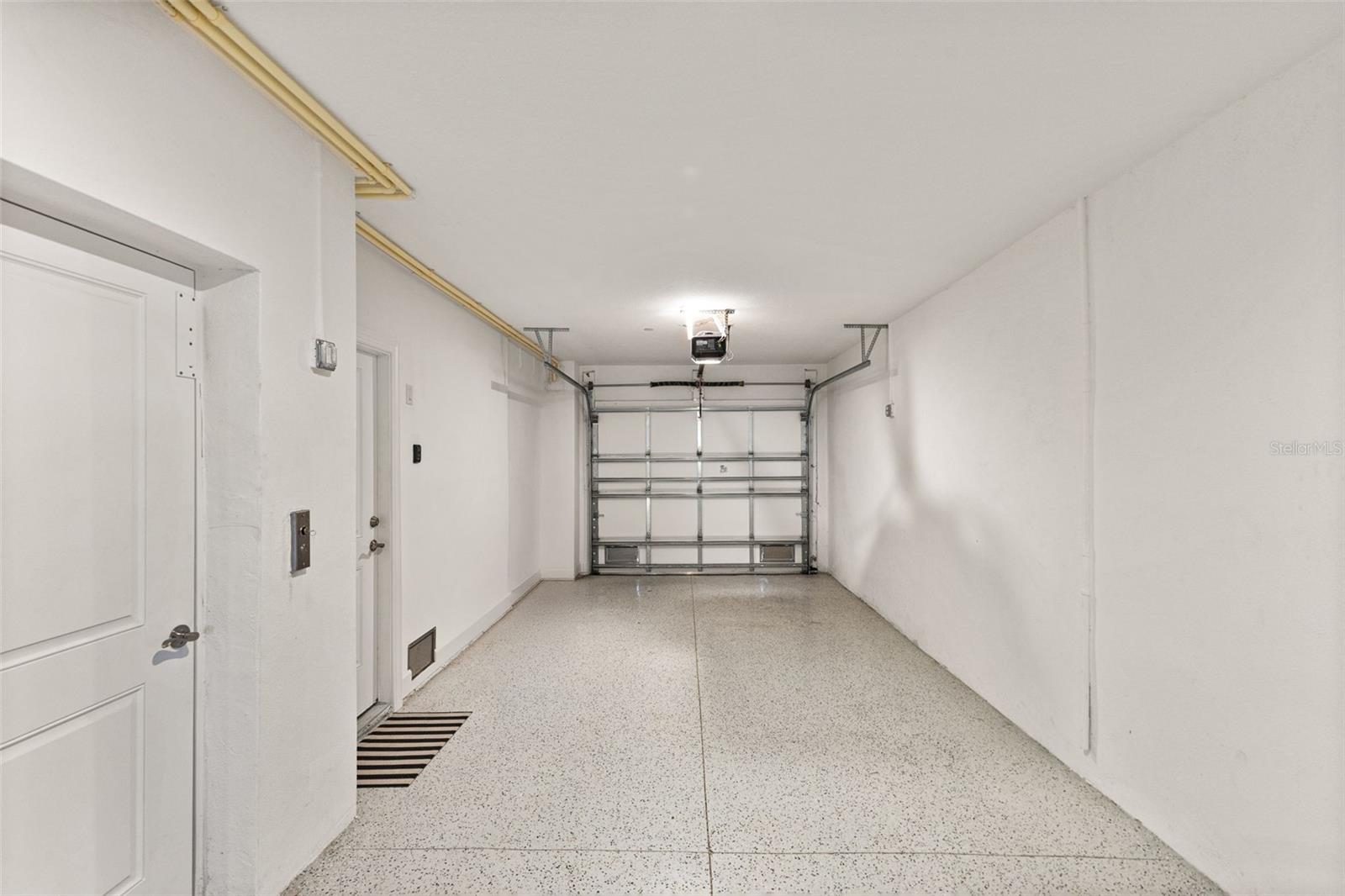 Image 31 of 42 For 2503 Coral Court