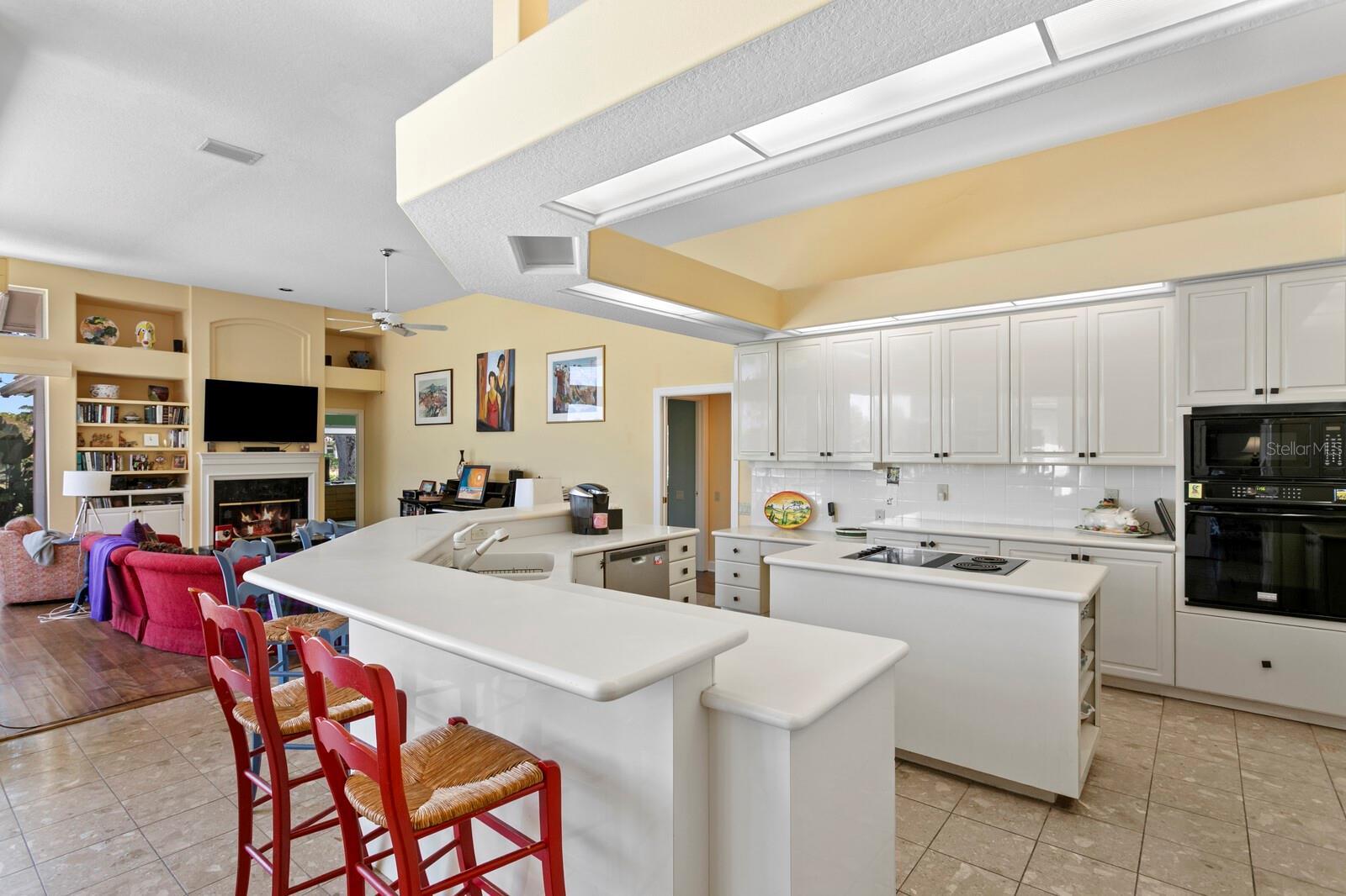 Image 14 of 69 For 7361 Watersilk Drive