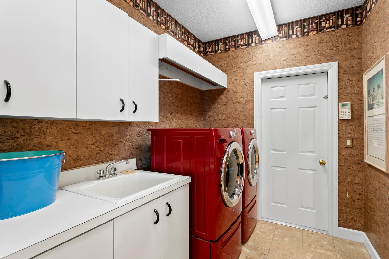 Image 17 of 69 For 7361 Watersilk Drive