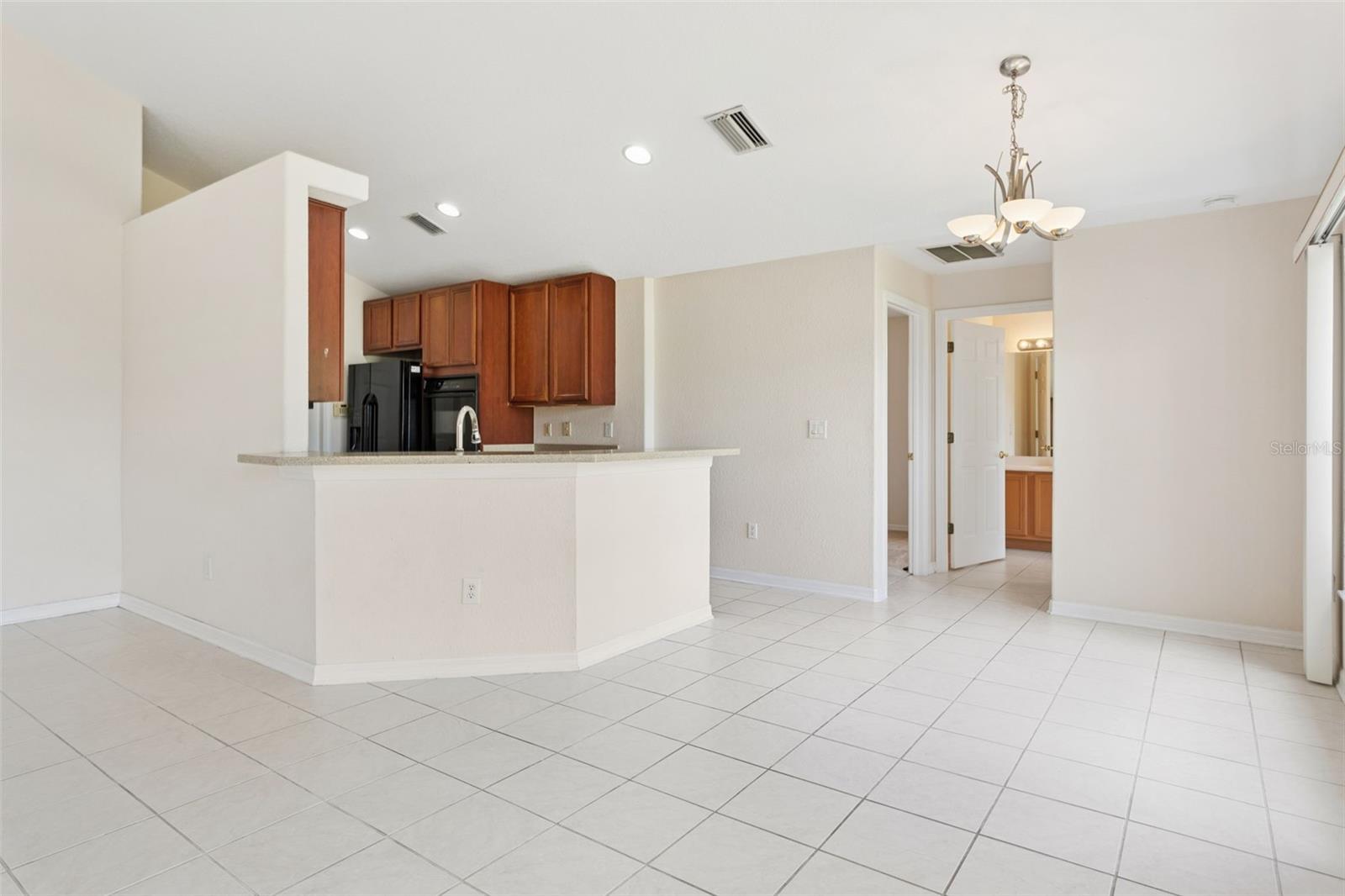 Image 9 of 42 For 9103 Pinebreeze Drive