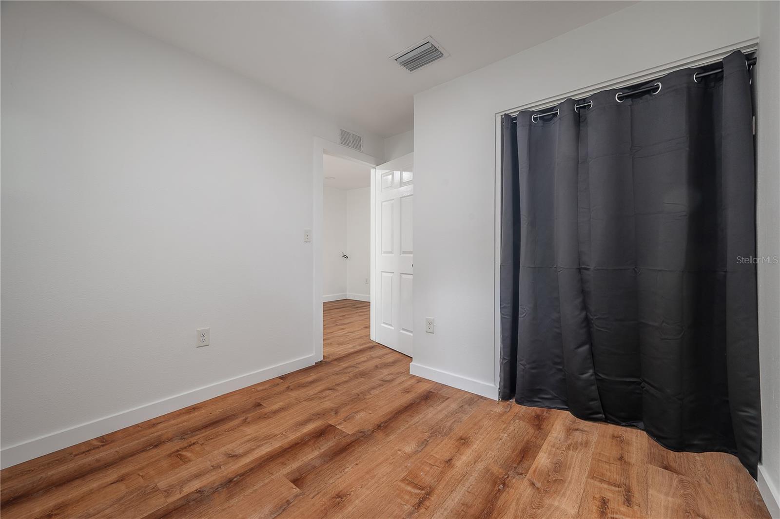 Image 32 of 35 For 2307 Osborne Avenue