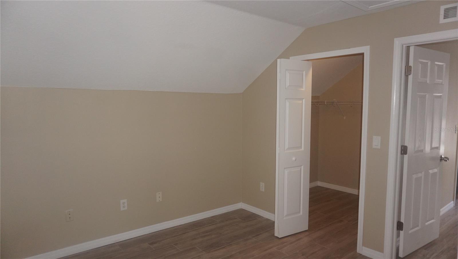 Image 11 of 25 For 1606 Delano Trent Street
