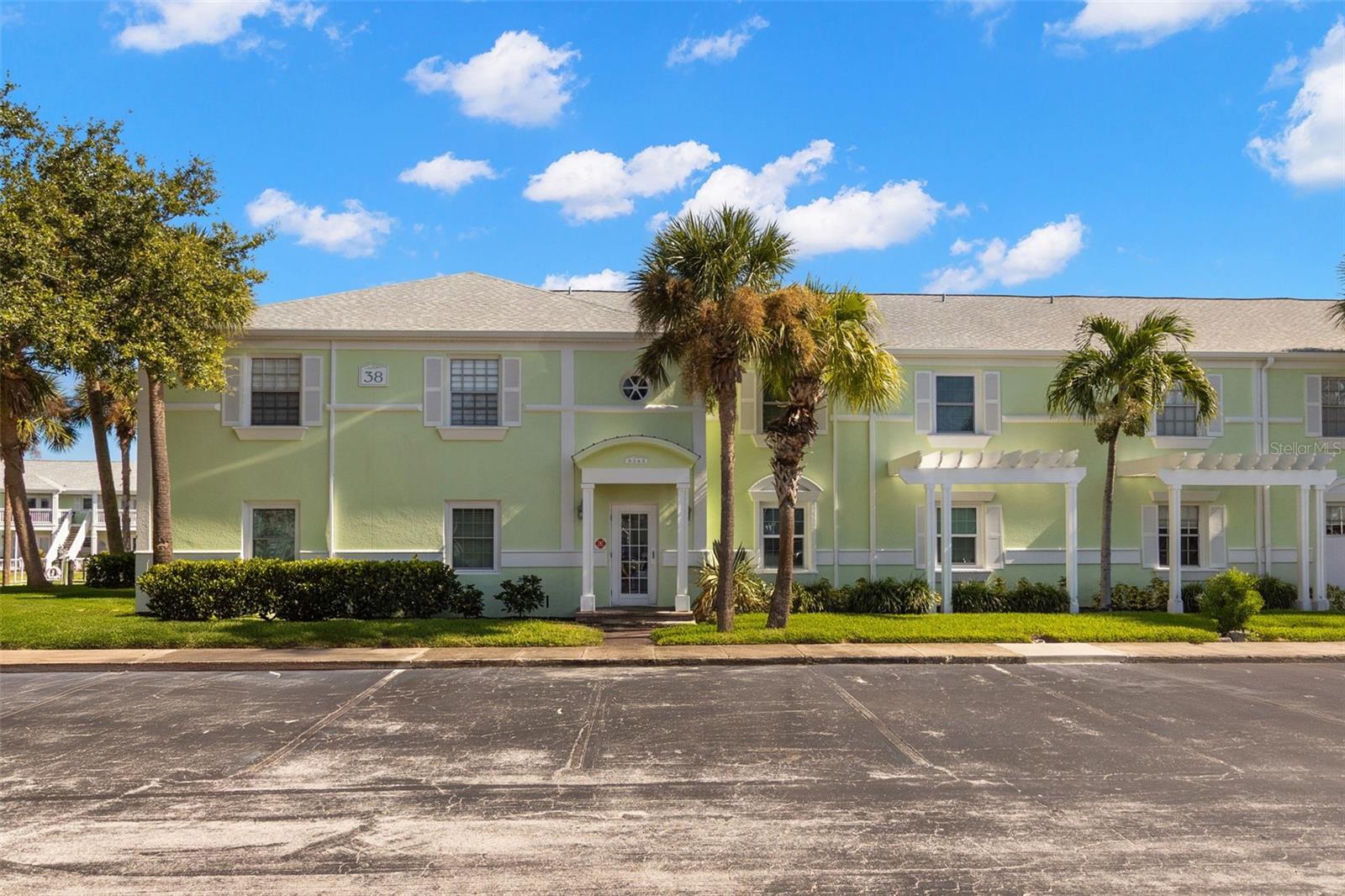 Image 2 of 44 For 5243 Beach Drive Se B