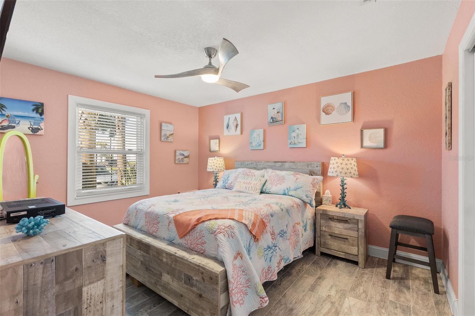 Image 22 of 44 For 5243 Beach Drive Se B