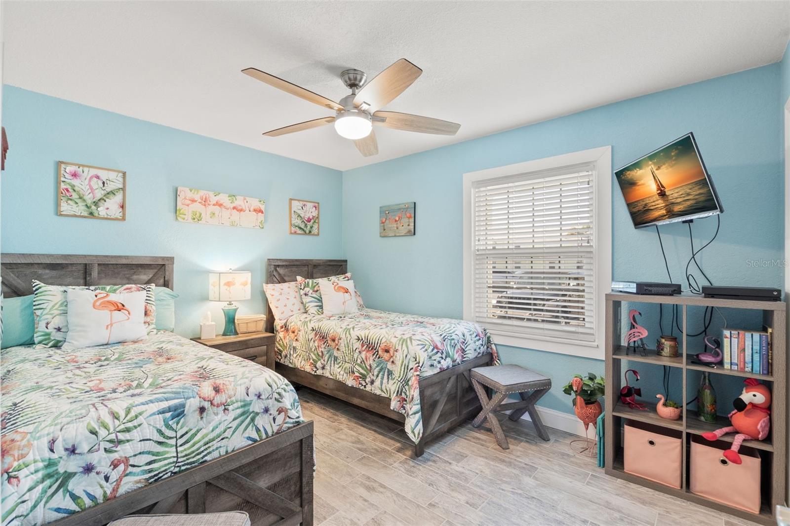 Image 25 of 44 For 5243 Beach Drive Se B