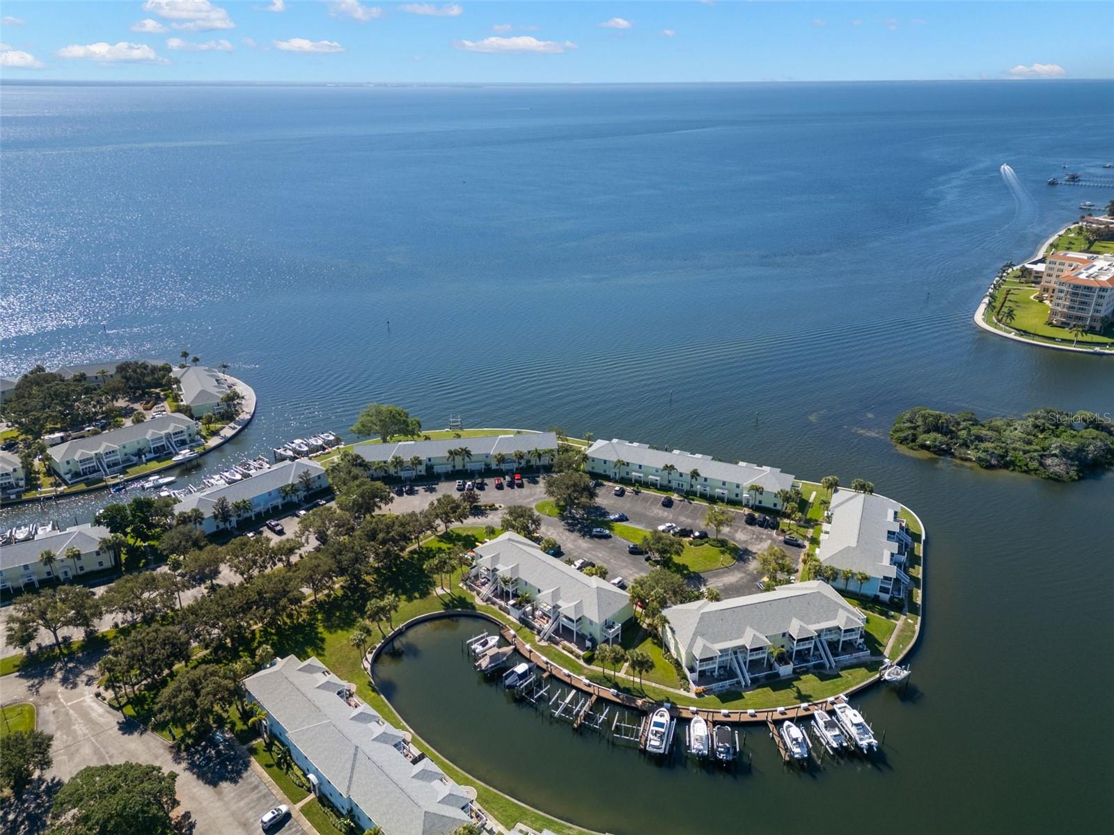 Image 40 of 44 For 5243 Beach Drive Se B