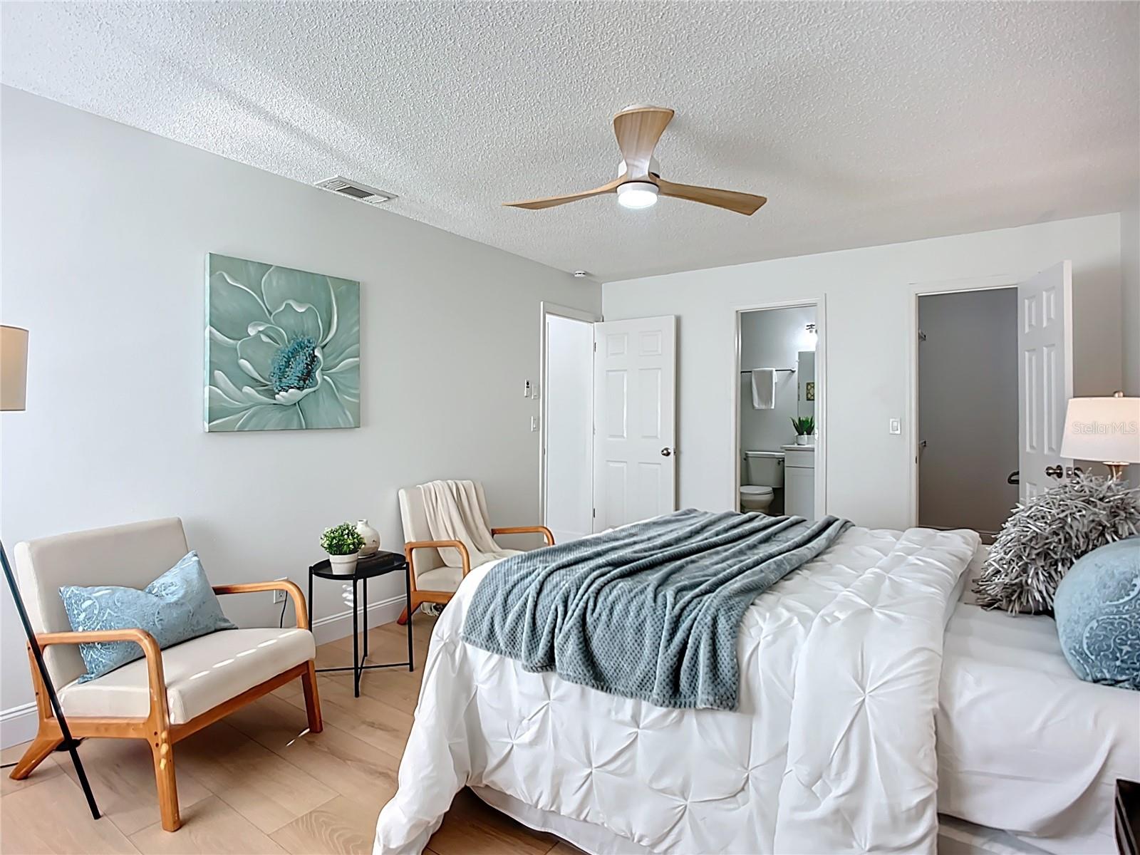 Image 17 of 41 For 2014 Hampstead Circle