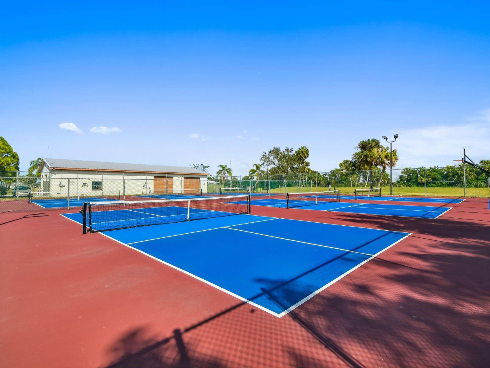 Image 28 of 31 For 1612 Fairway Trace A