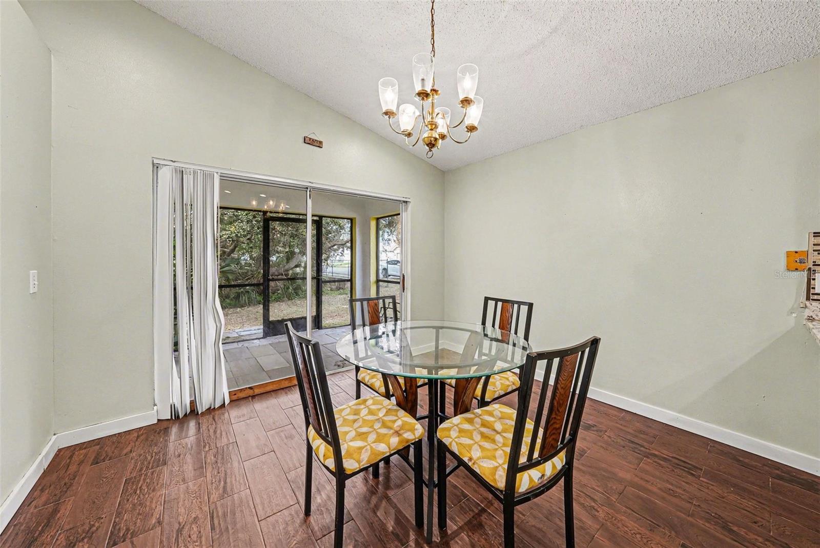 Image 4 of 20 For 1817 Coyote Place