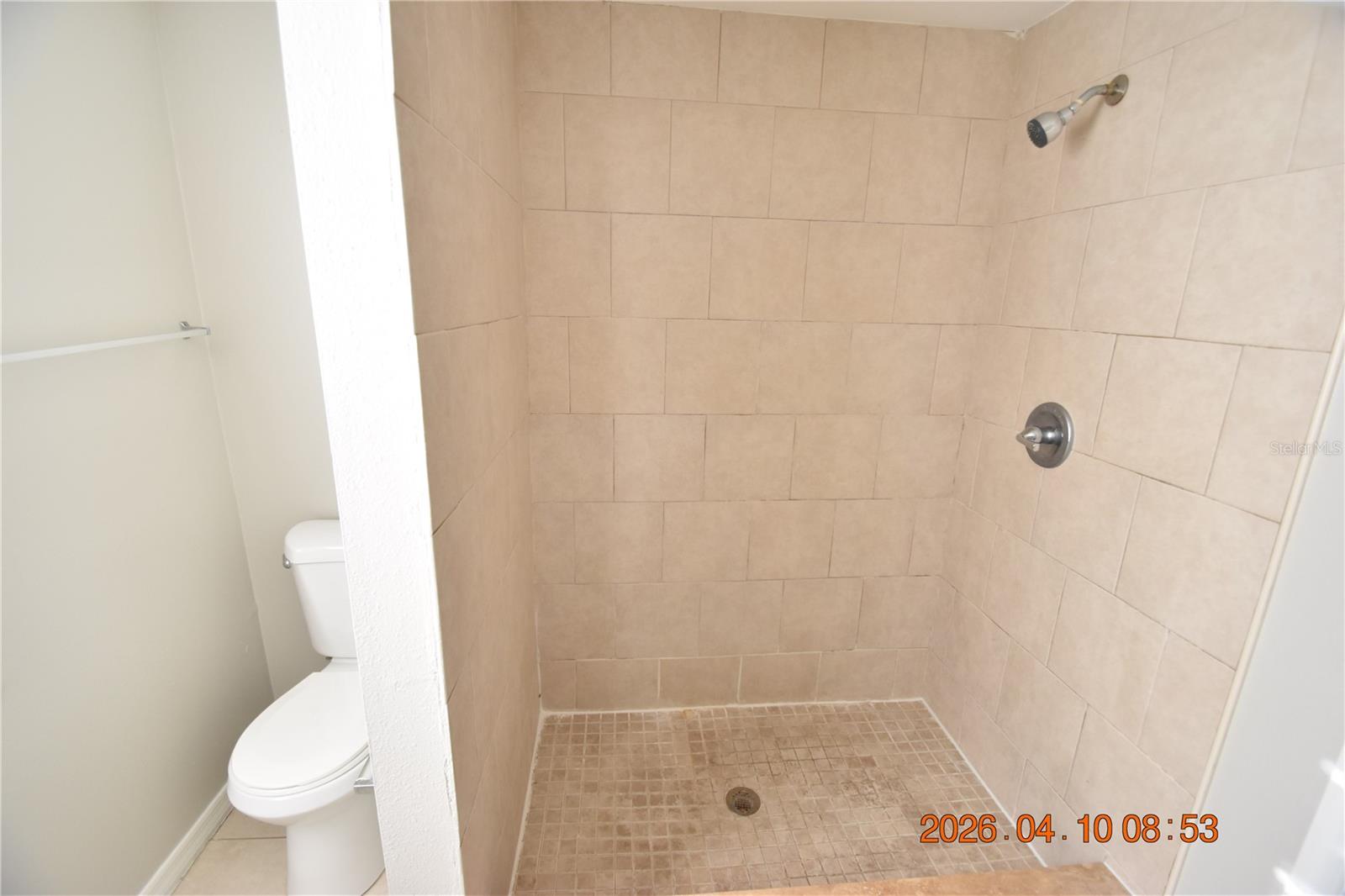 Image 16 of 39 For 10922 Hyacinth Avenue