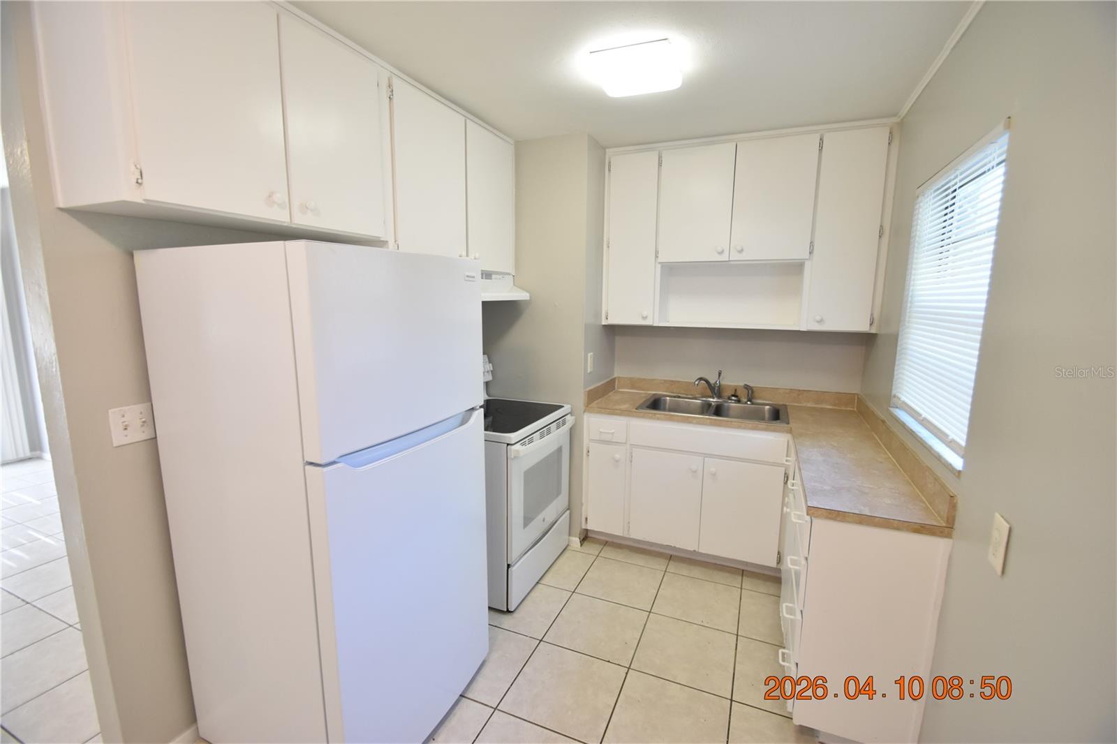 Image 7 of 39 For 10922 Hyacinth Avenue