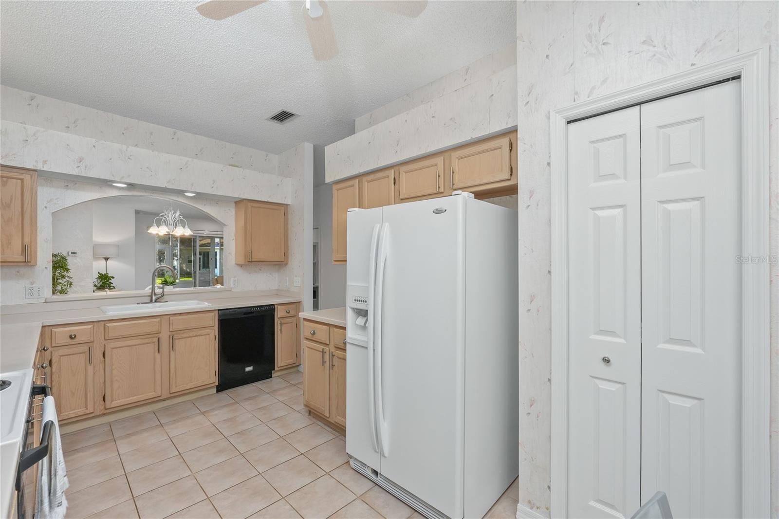 Image 5 of 34 For 3511 Tealwood Circle