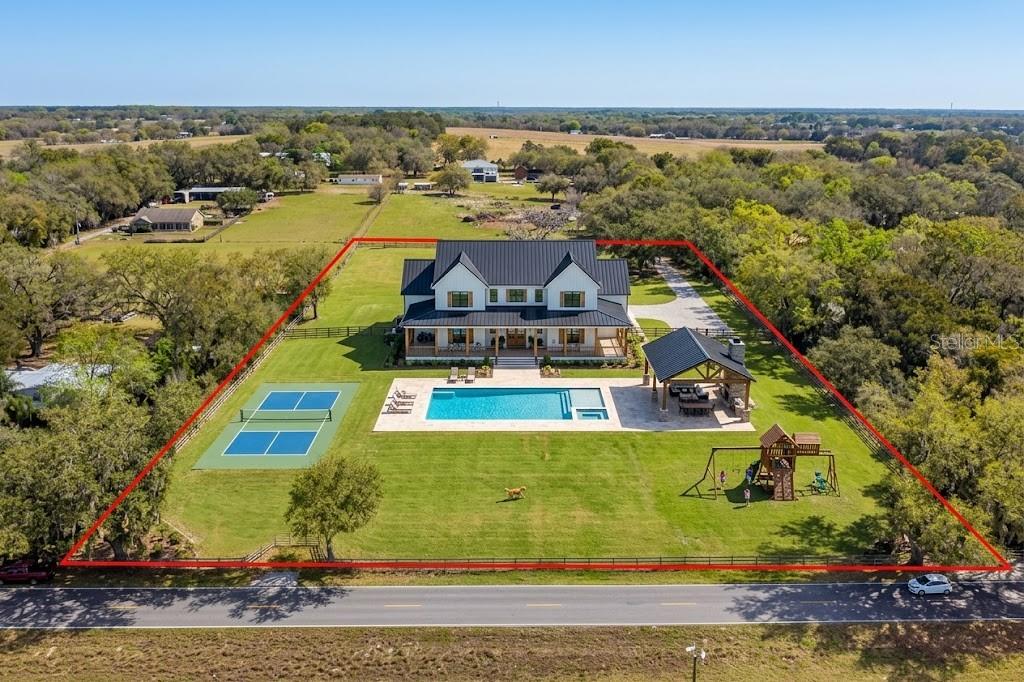 Image 4 of 23 For 8236 Wire Road