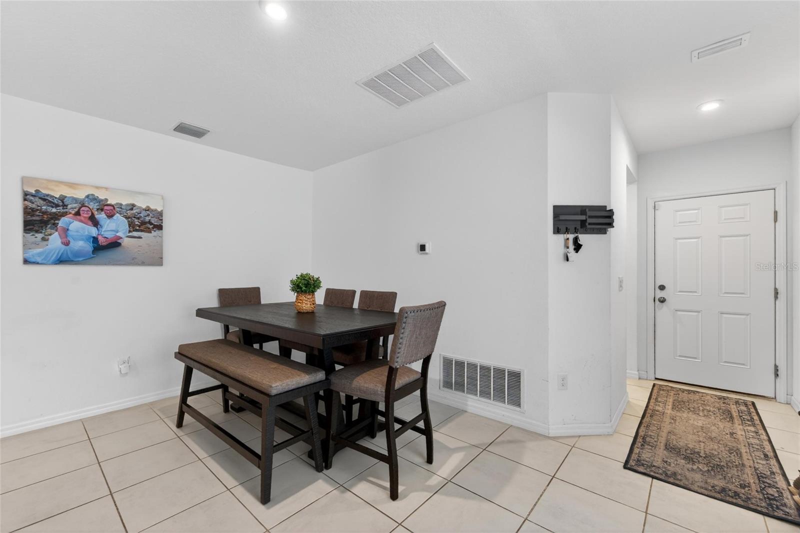 Image 10 of 67 For 6239 Springmont Loop