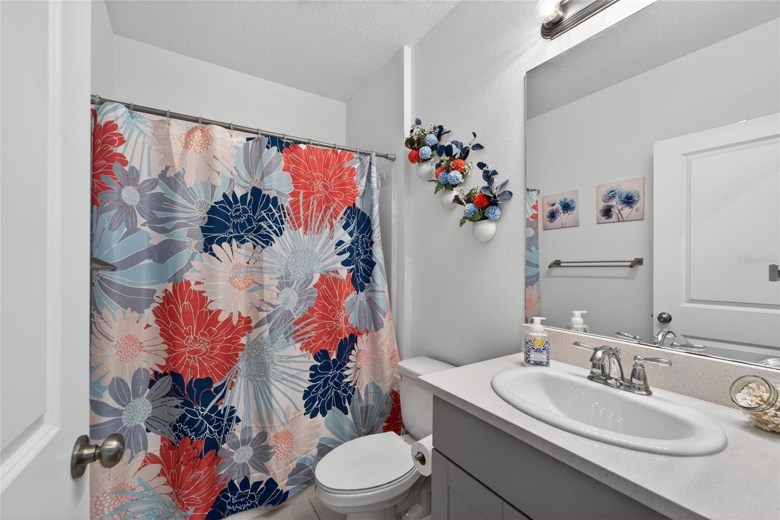 Image 19 of 67 For 6239 Springmont Loop