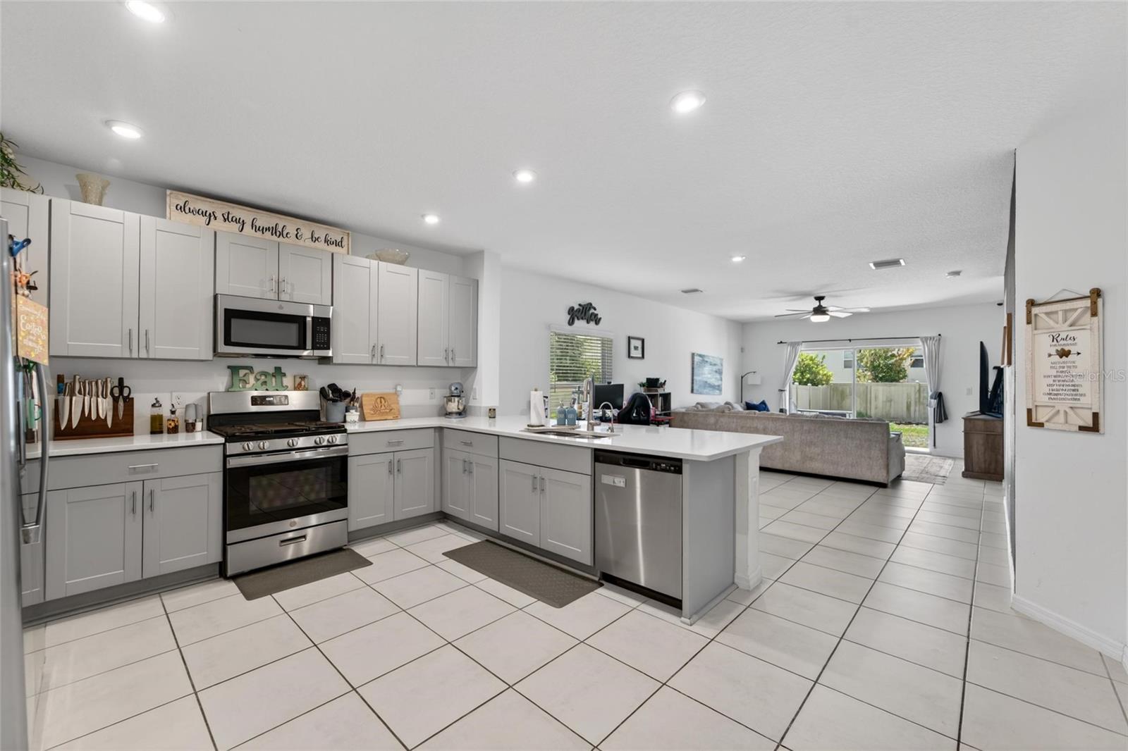 Image 20 of 67 For 6239 Springmont Loop