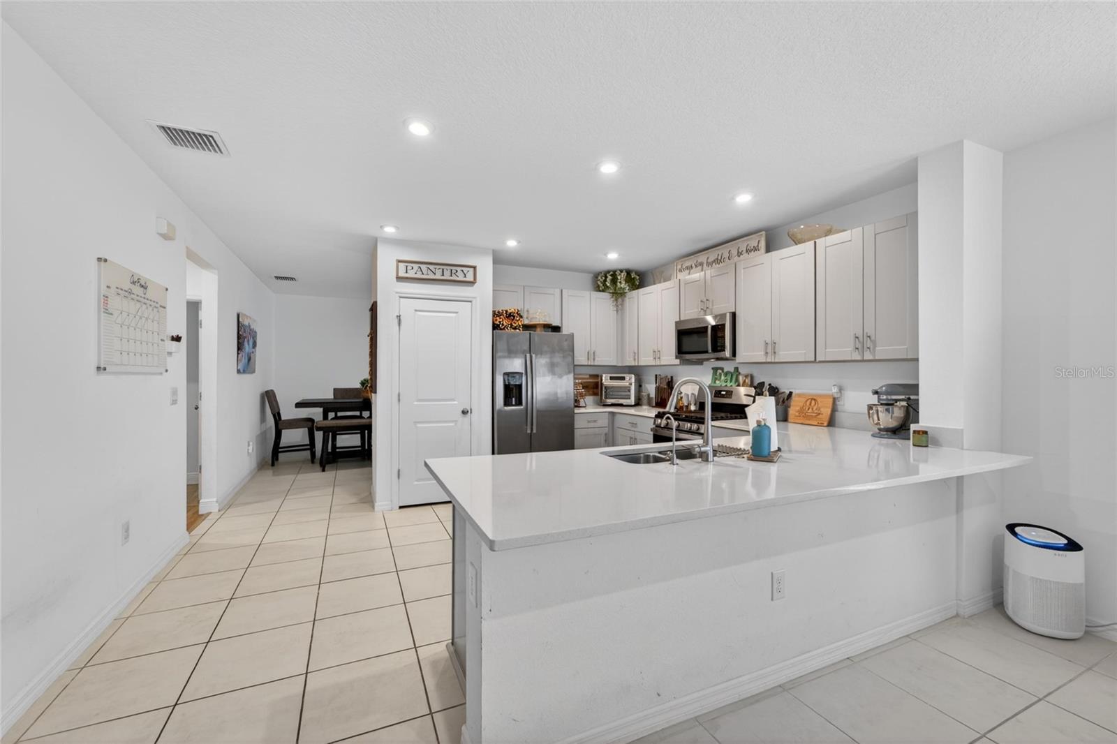 Image 24 of 67 For 6239 Springmont Loop