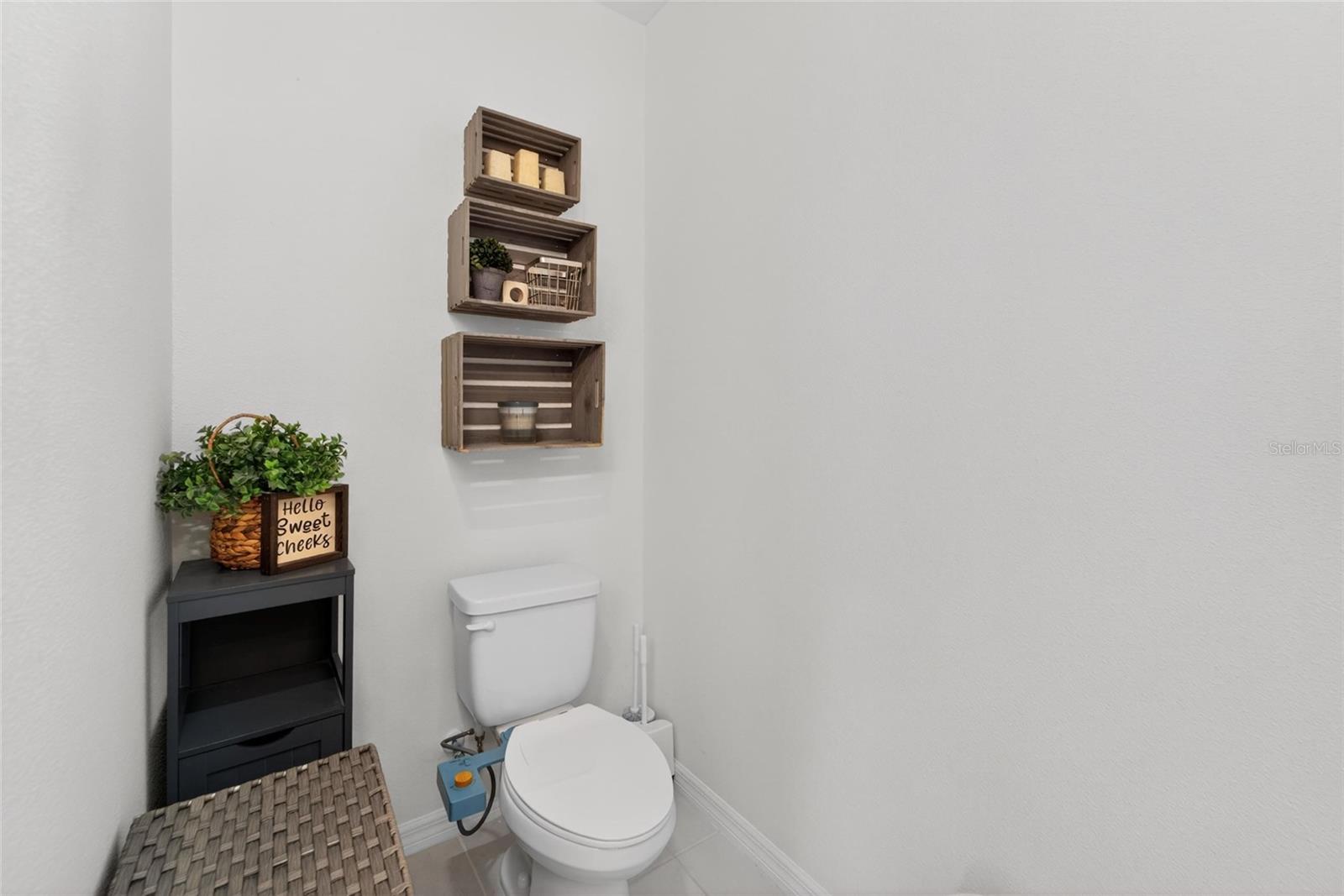 Image 41 of 67 For 6239 Springmont Loop