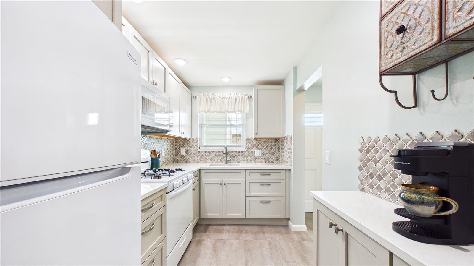 Image 6 of 30 For 5935 30th Avenue S 312