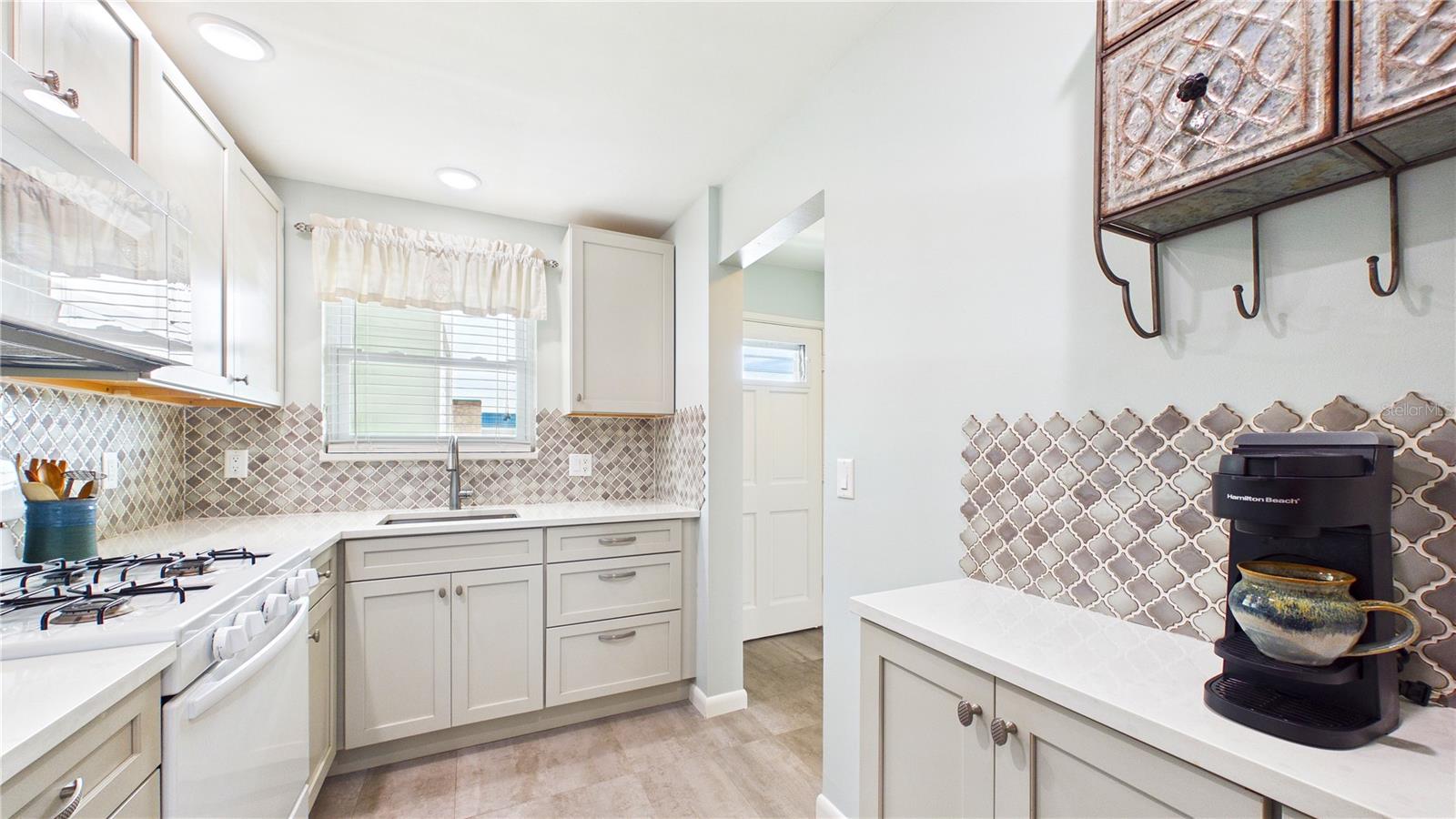 Image 7 of 30 For 5935 30th Avenue S 312