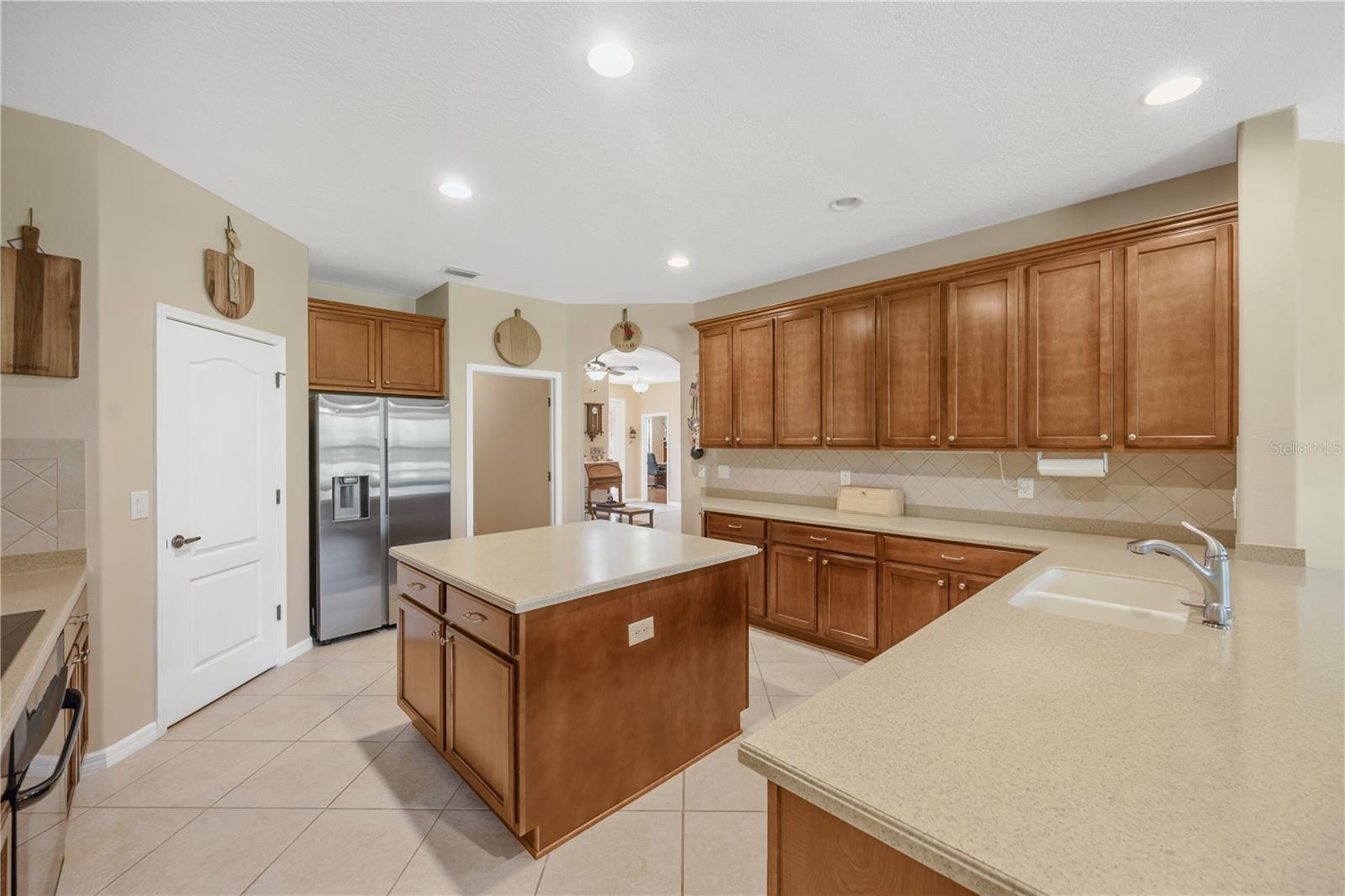 Image 4 of 53 For 9313 Lisbon Street