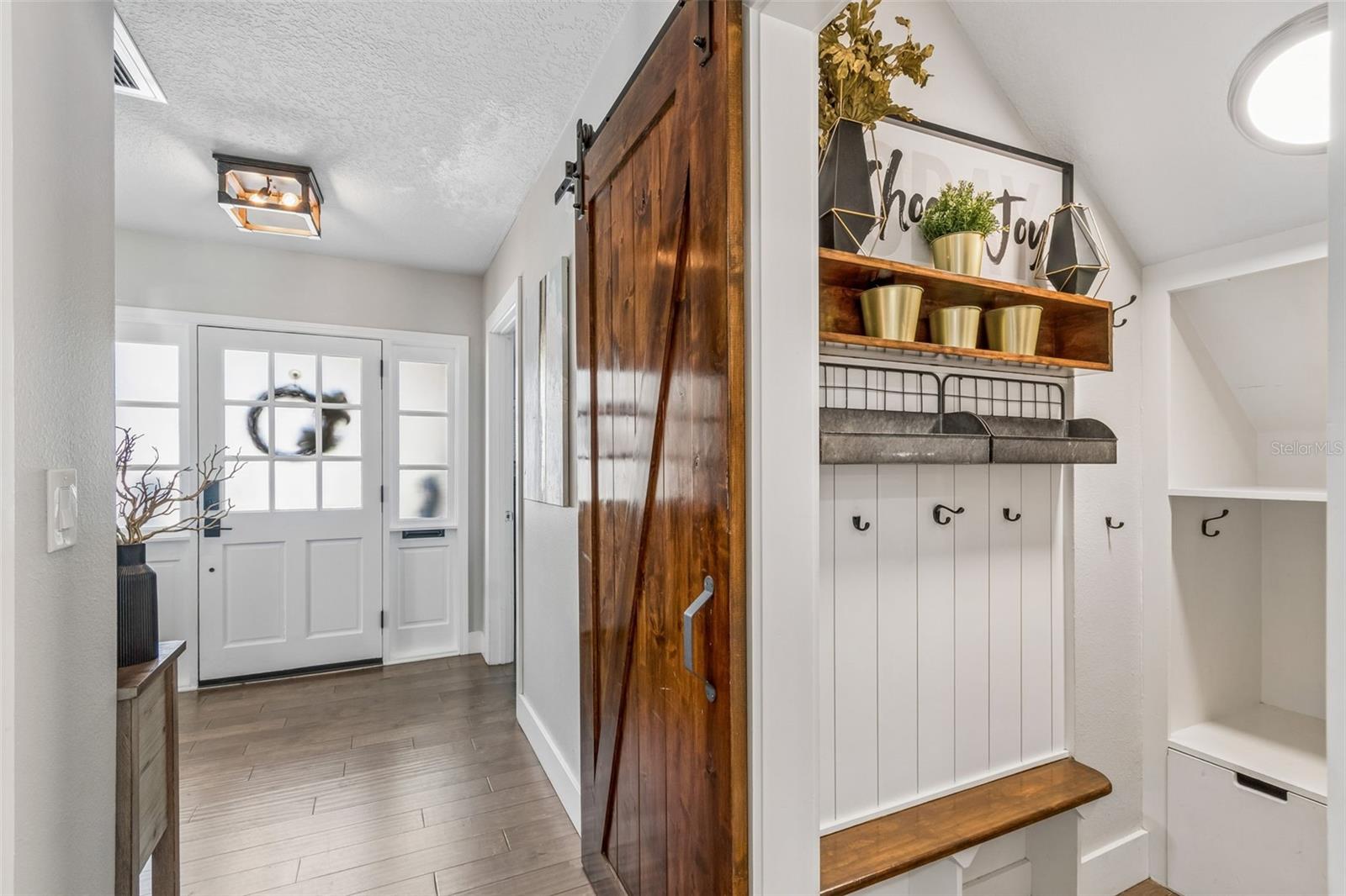 Image 19 of 100 For 4528 Woodmere Road