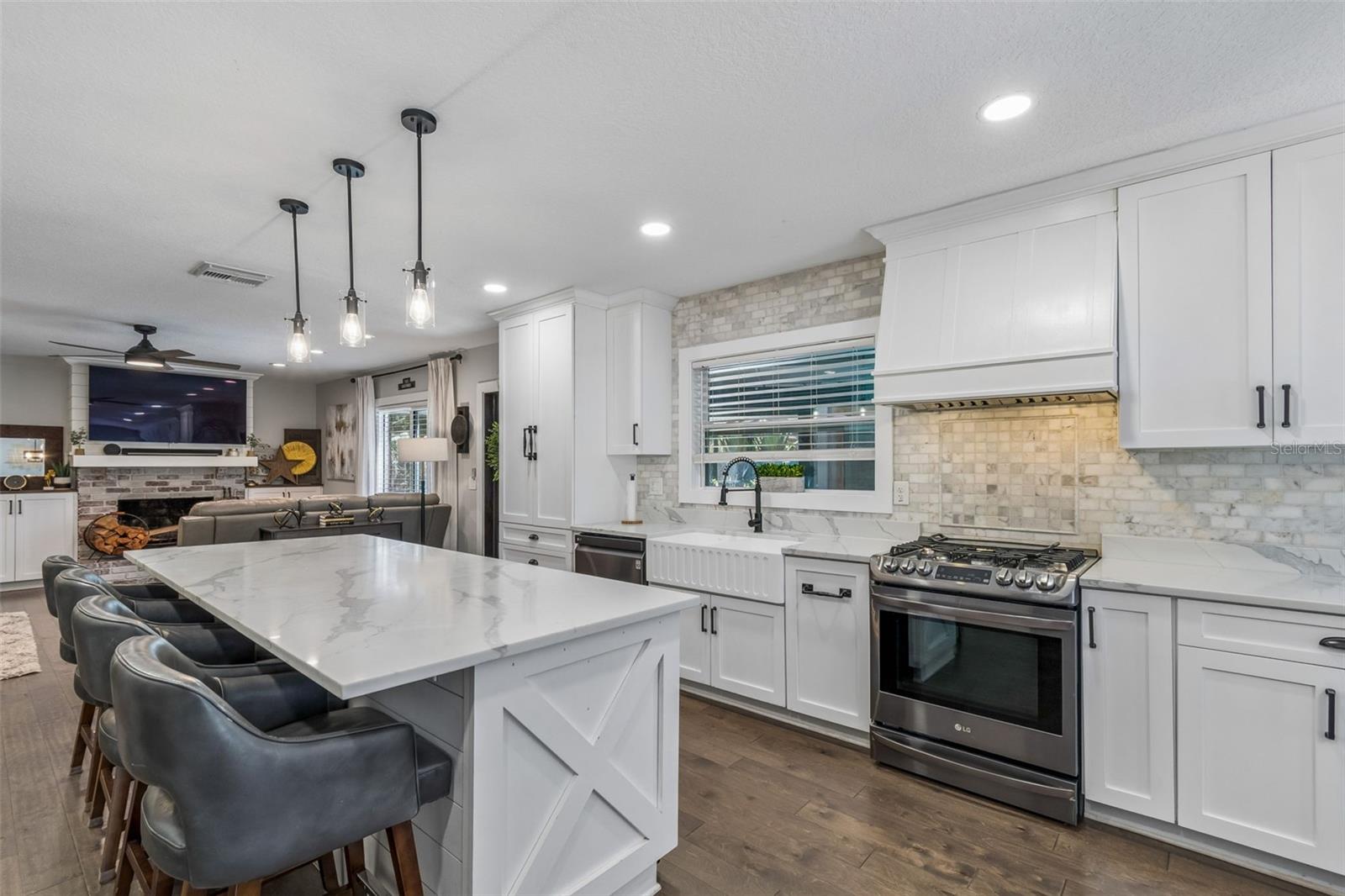 Image 37 of 100 For 4528 Woodmere Road