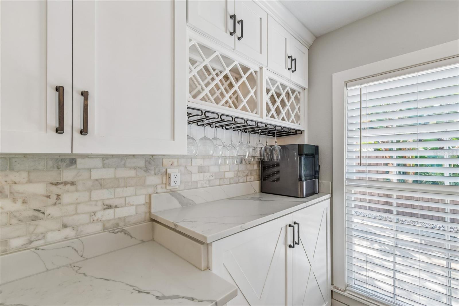 Image 43 of 100 For 4528 Woodmere Road