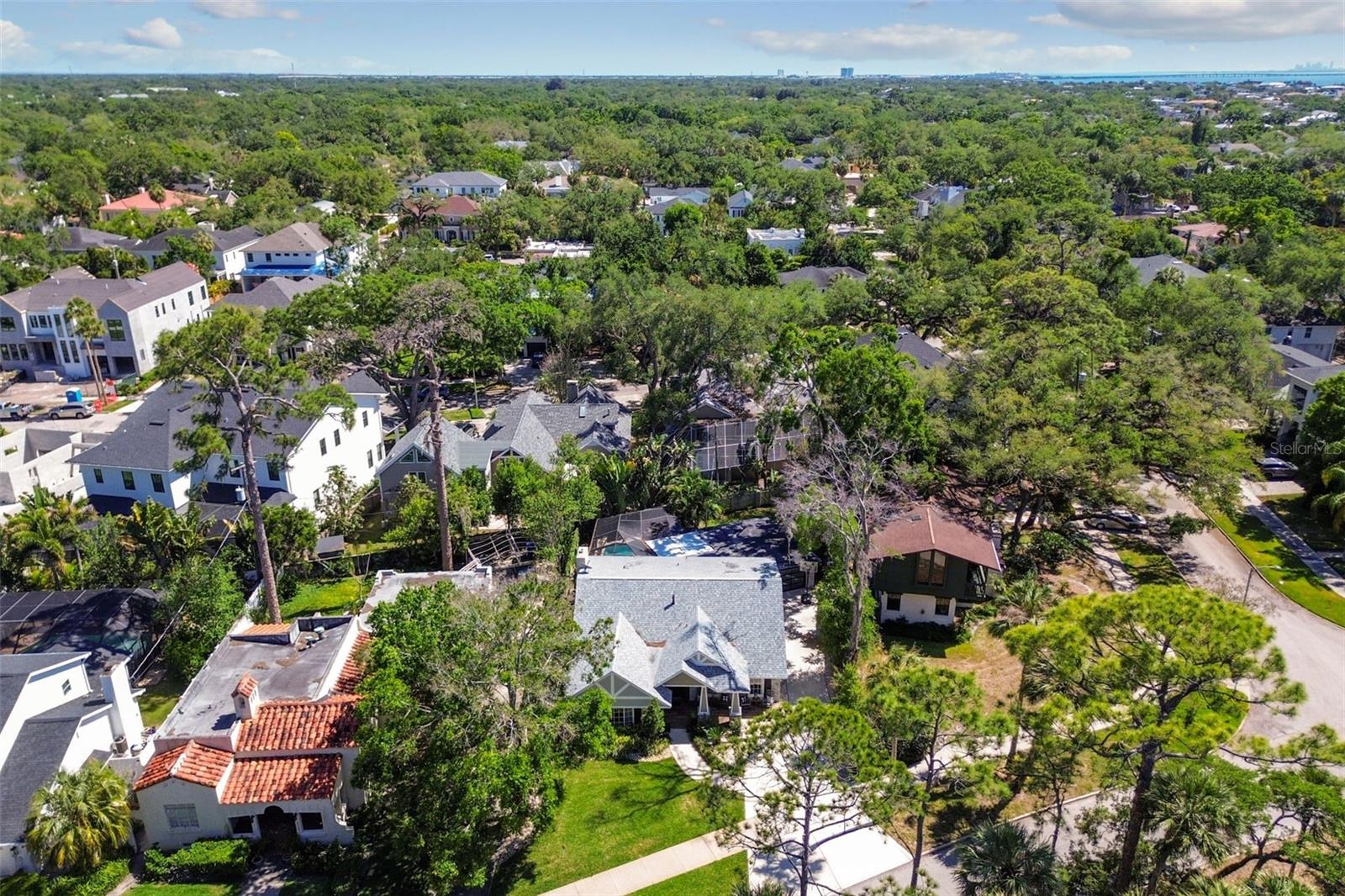 Image 91 of 100 For 4528 Woodmere Road