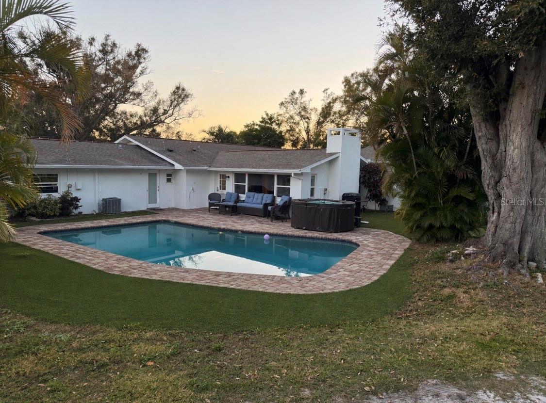 Image 2 of 14 For 12705 Park Boulevard