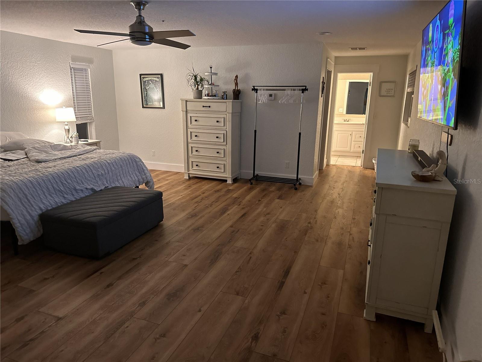 Image 3 of 14 For 12705 Park Boulevard