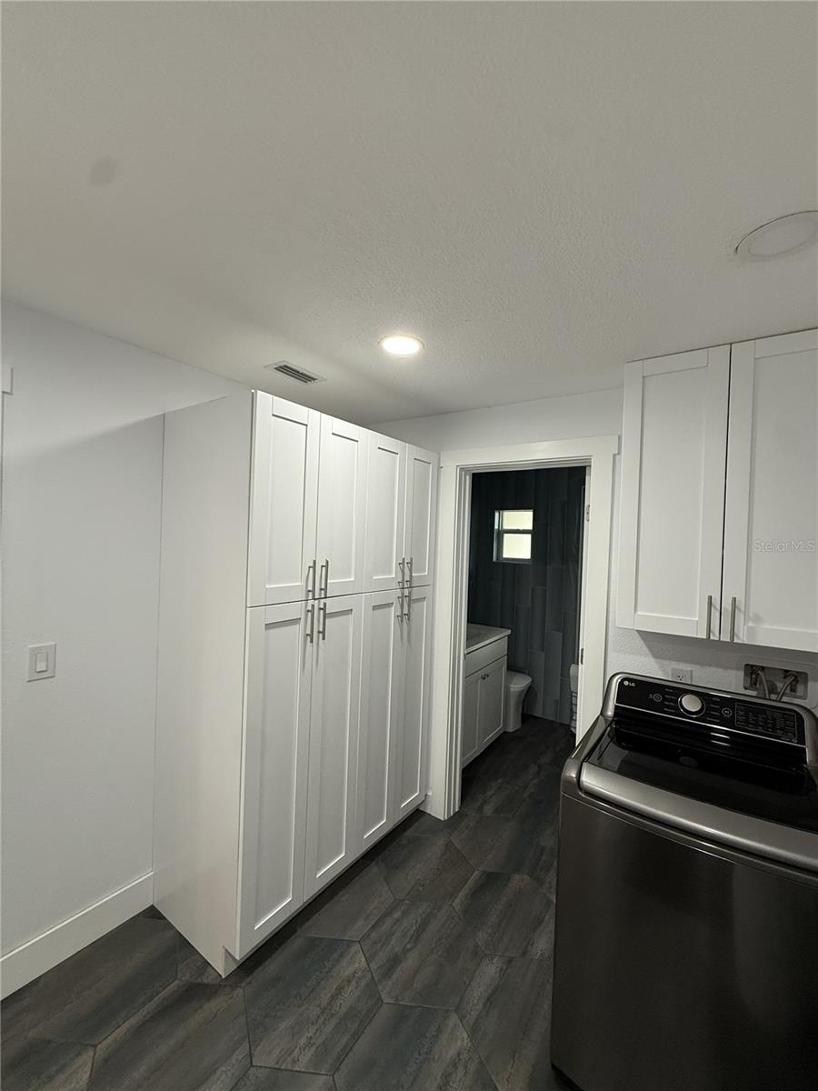 Image 6 of 14 For 12705 Park Boulevard