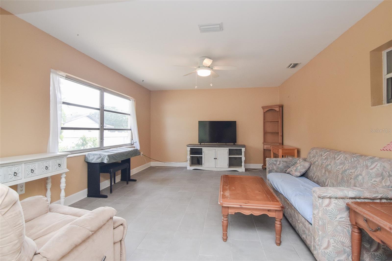 Image 16 of 23 For 11319 70th Terrace