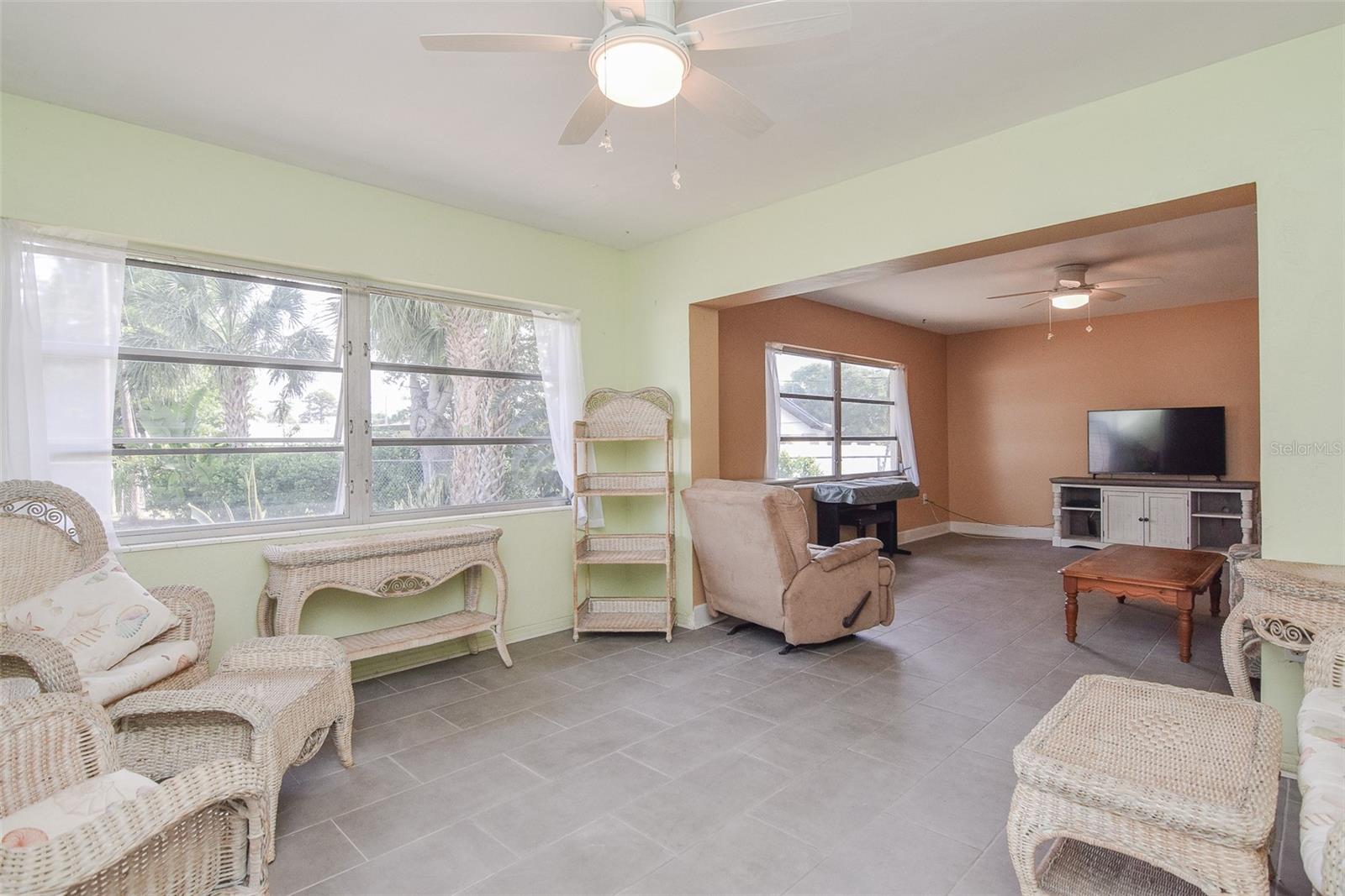 Image 17 of 23 For 11319 70th Terrace