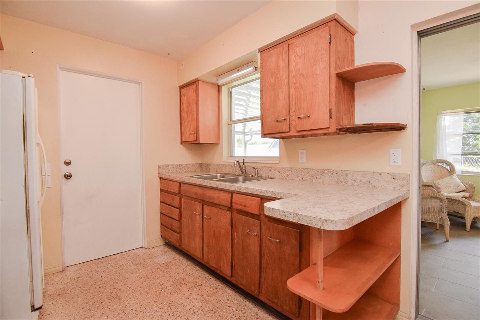 Image 7 of 23 For 11319 70th Terrace