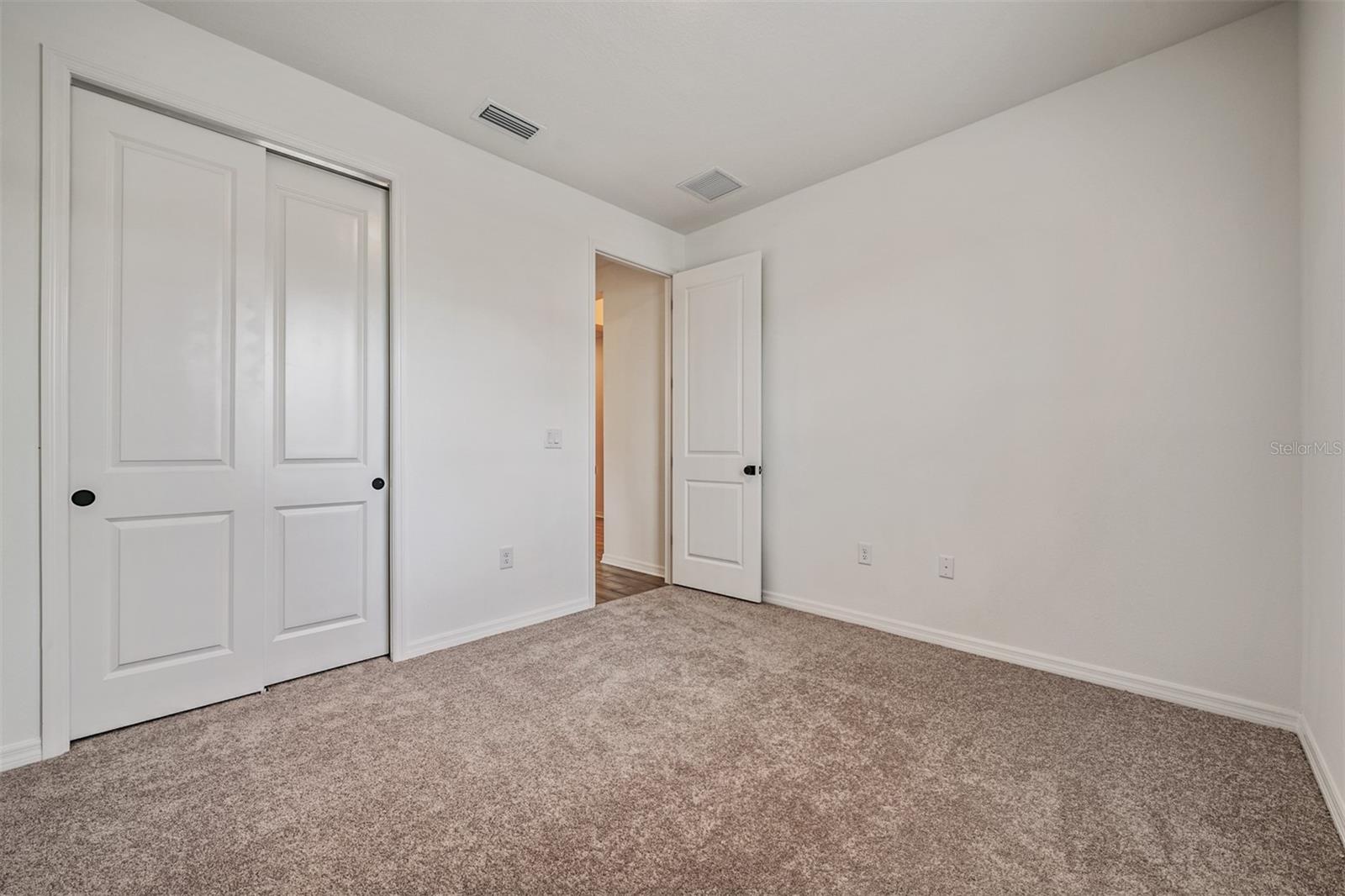 Image 28 of 52 For 11817 Moonsail Drive