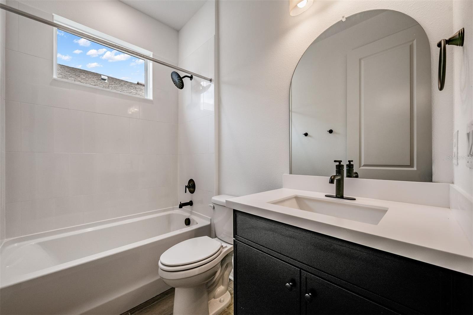 Image 29 of 52 For 11817 Moonsail Drive