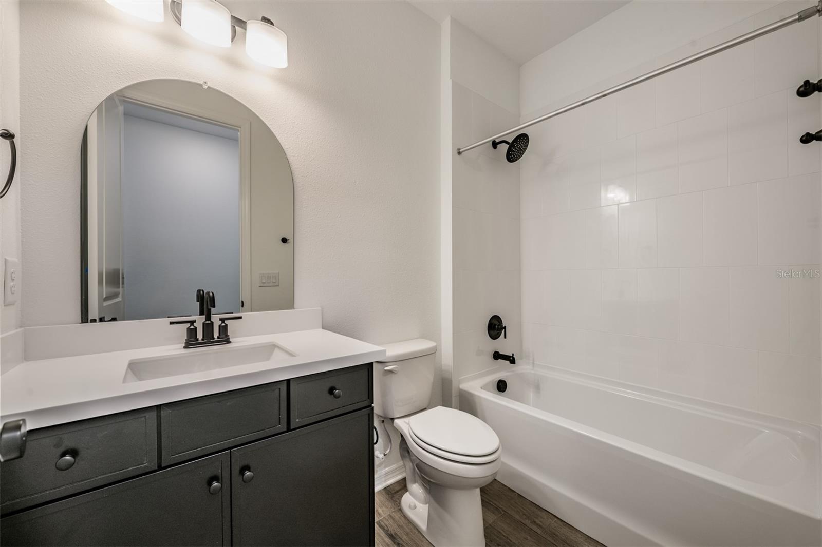 Image 35 of 52 For 11817 Moonsail Drive