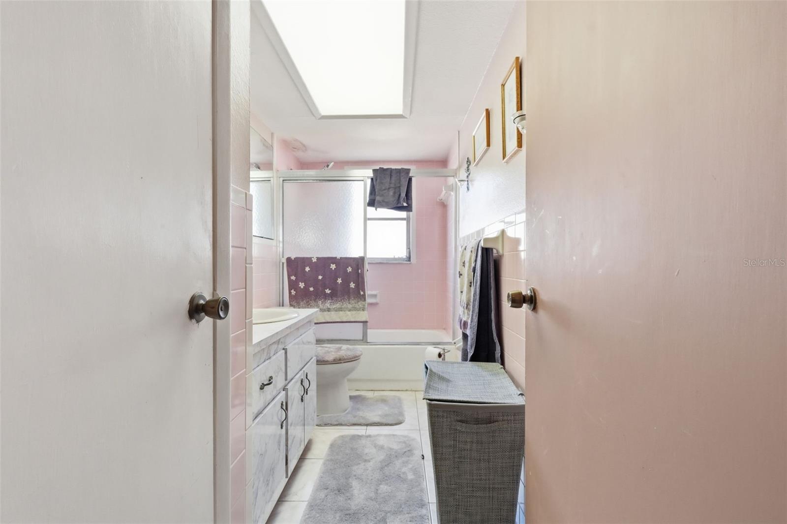 Image 25 of 47 For 636 Tessier Court