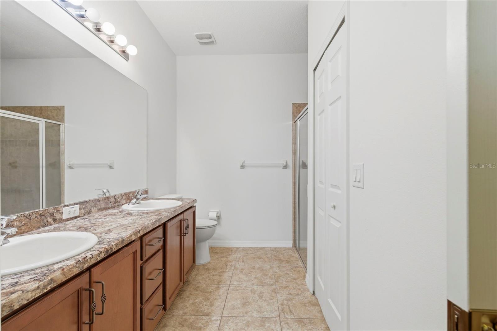 Image 13 of 41 For 11214 Port Douglas Drive