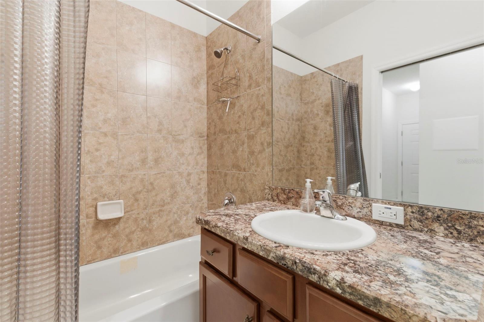 Image 17 of 41 For 11214 Port Douglas Drive