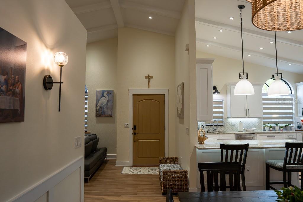 Image 11 of 52 For 4050 Salem Square Court